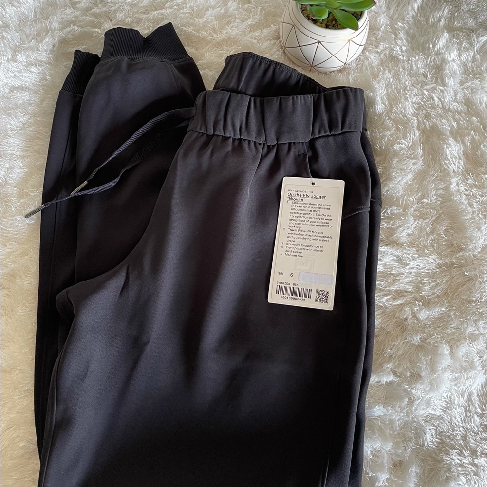 Lululemon On the fly jogger